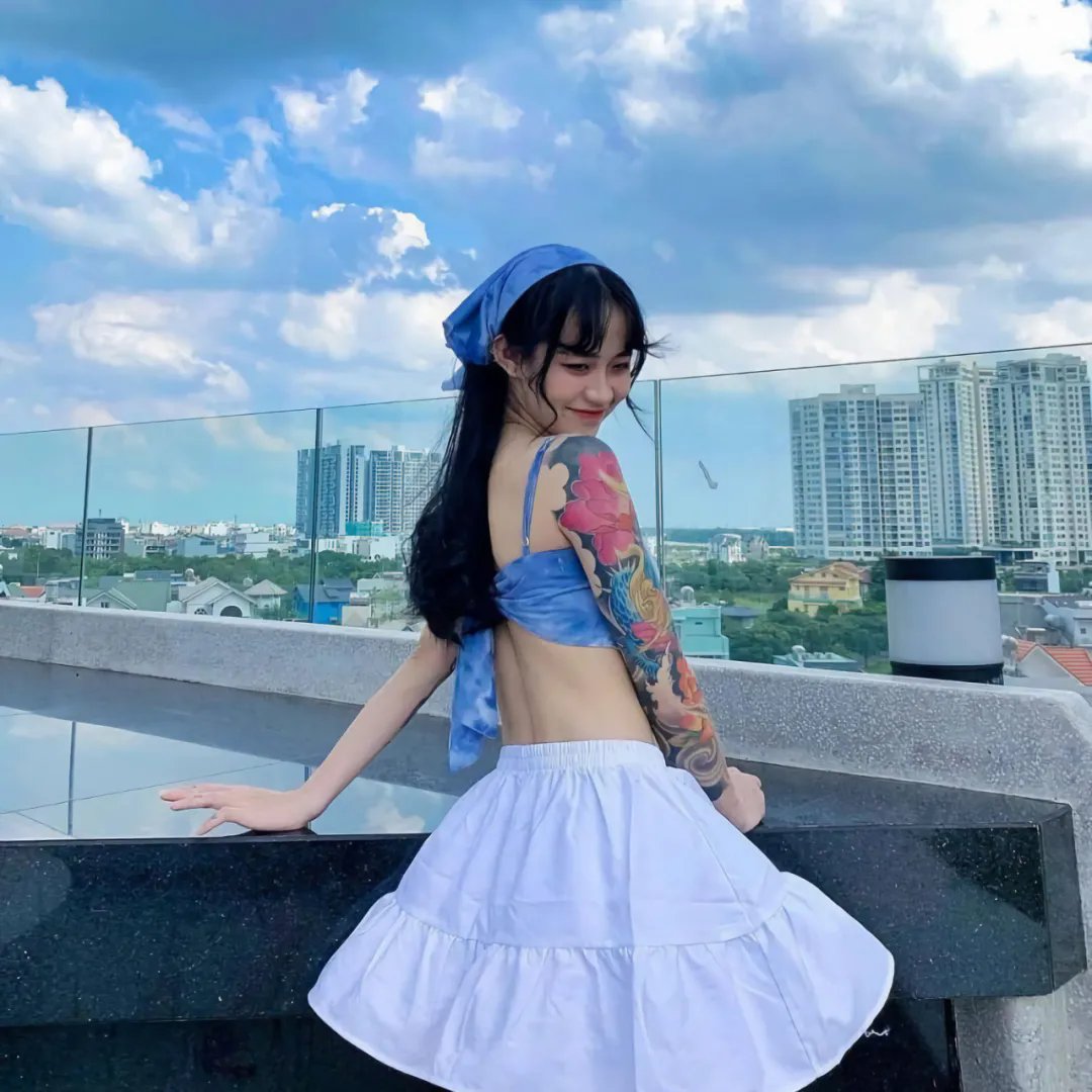 鱼跃在花见粤语